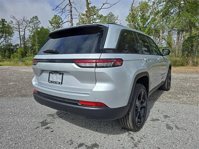 new 2024 Jeep Grand Cherokee L car, priced at $43,739