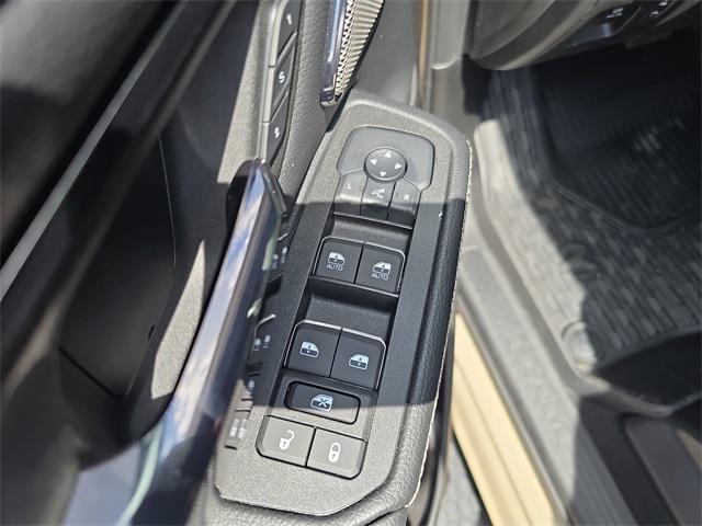 new 2025 Ram 1500 car, priced at $61,998