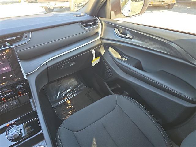 new 2025 Jeep Grand Cherokee L car, priced at $34,644