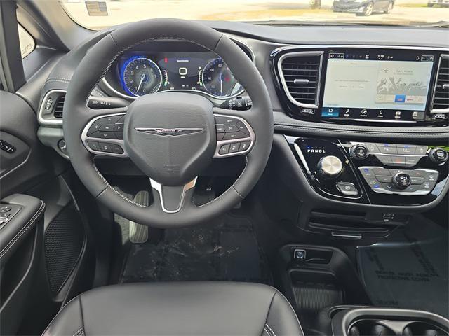 new 2026 Chrysler Pacifica car, priced at $37,778