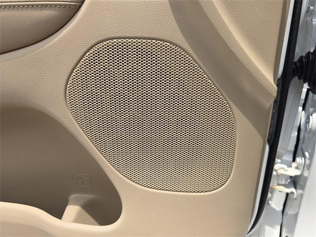 used 2019 Jeep Grand Cherokee car, priced at $24,995