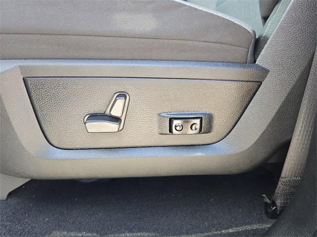 used 2023 Ram 1500 car, priced at $30,111