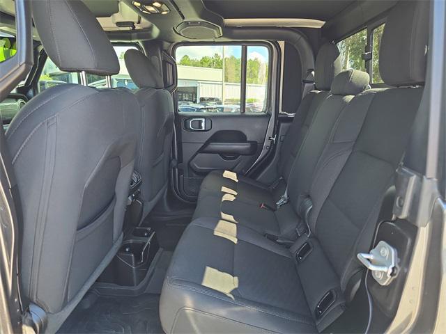 used 2022 Jeep Gladiator car, priced at $32,986