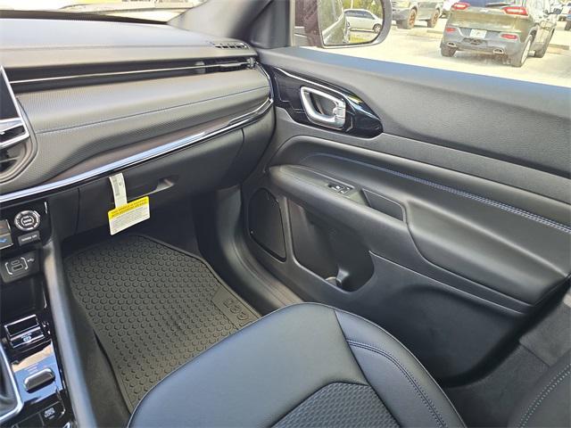 new 2025 Jeep Compass car, priced at $29,196