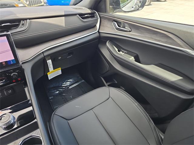 new 2025 Jeep Grand Cherokee car, priced at $44,631
