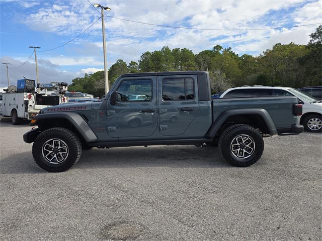 new 2025 Jeep Gladiator car, priced at $43,051