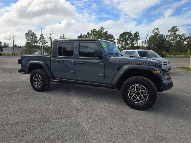 new 2025 Jeep Gladiator car, priced at $43,051