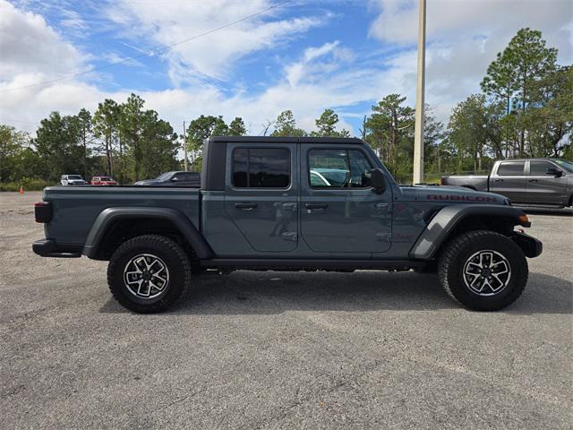 new 2025 Jeep Gladiator car, priced at $43,051