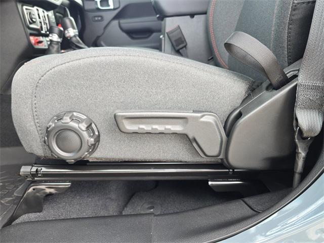 new 2025 Jeep Gladiator car, priced at $43,051