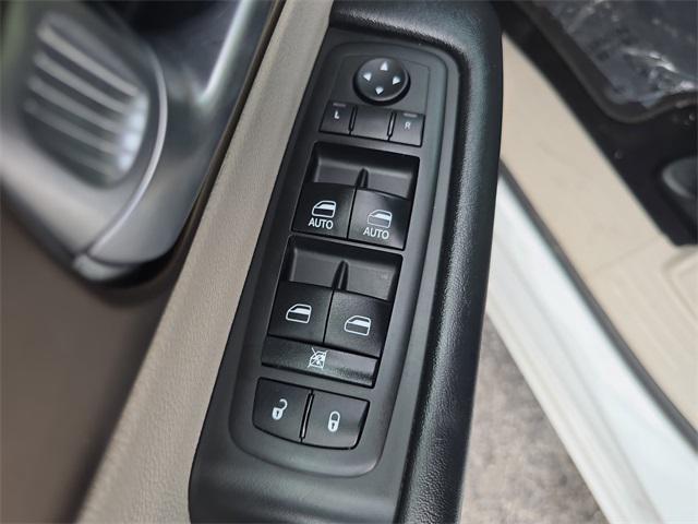 used 2017 Chrysler Pacifica car, priced at $13,450