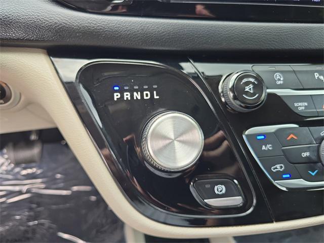 used 2017 Chrysler Pacifica car, priced at $13,450