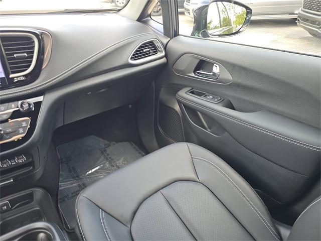 used 2025 Chrysler Pacifica car, priced at $37,995