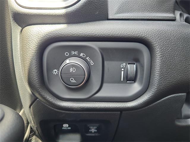 new 2025 Ram 1500 car, priced at $46,361