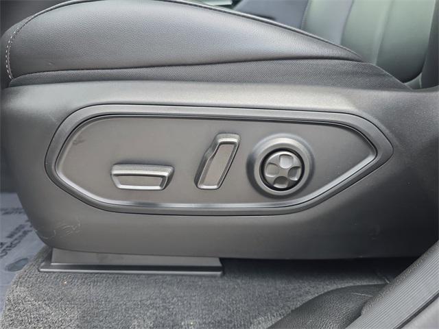 new 2025 Jeep Grand Cherokee car, priced at $41,017