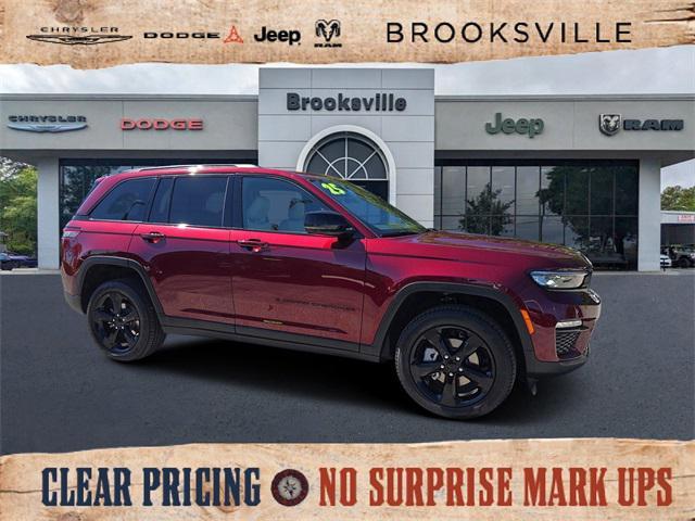 new 2025 Jeep Grand Cherokee car, priced at $41,017