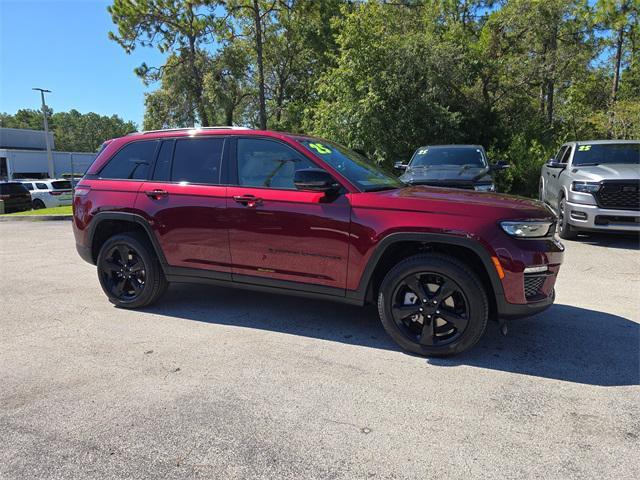 new 2025 Jeep Grand Cherokee car, priced at $41,017
