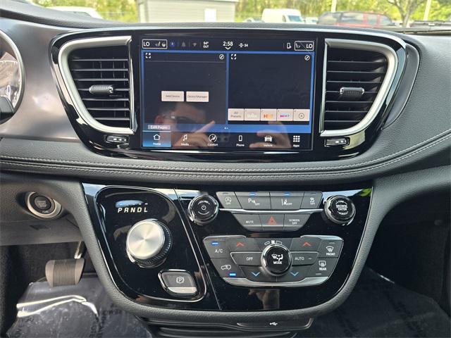 new 2026 Chrysler Pacifica car, priced at $35,492