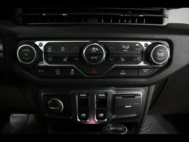 new 2025 Jeep Wrangler car, priced at $40,364