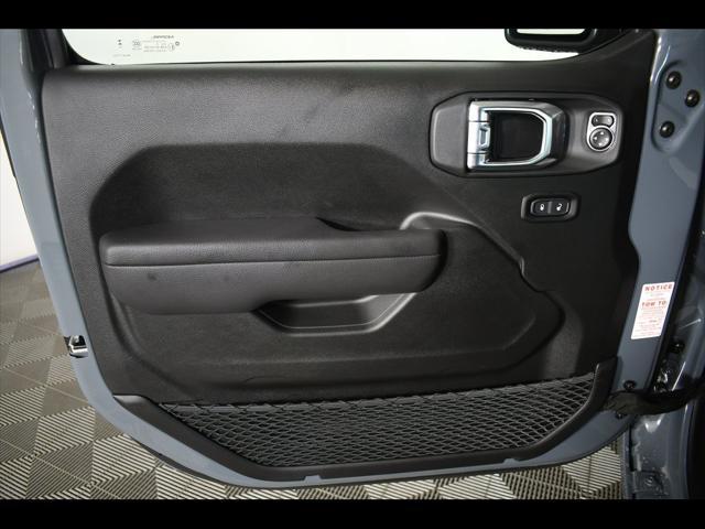 new 2025 Jeep Wrangler car, priced at $40,364