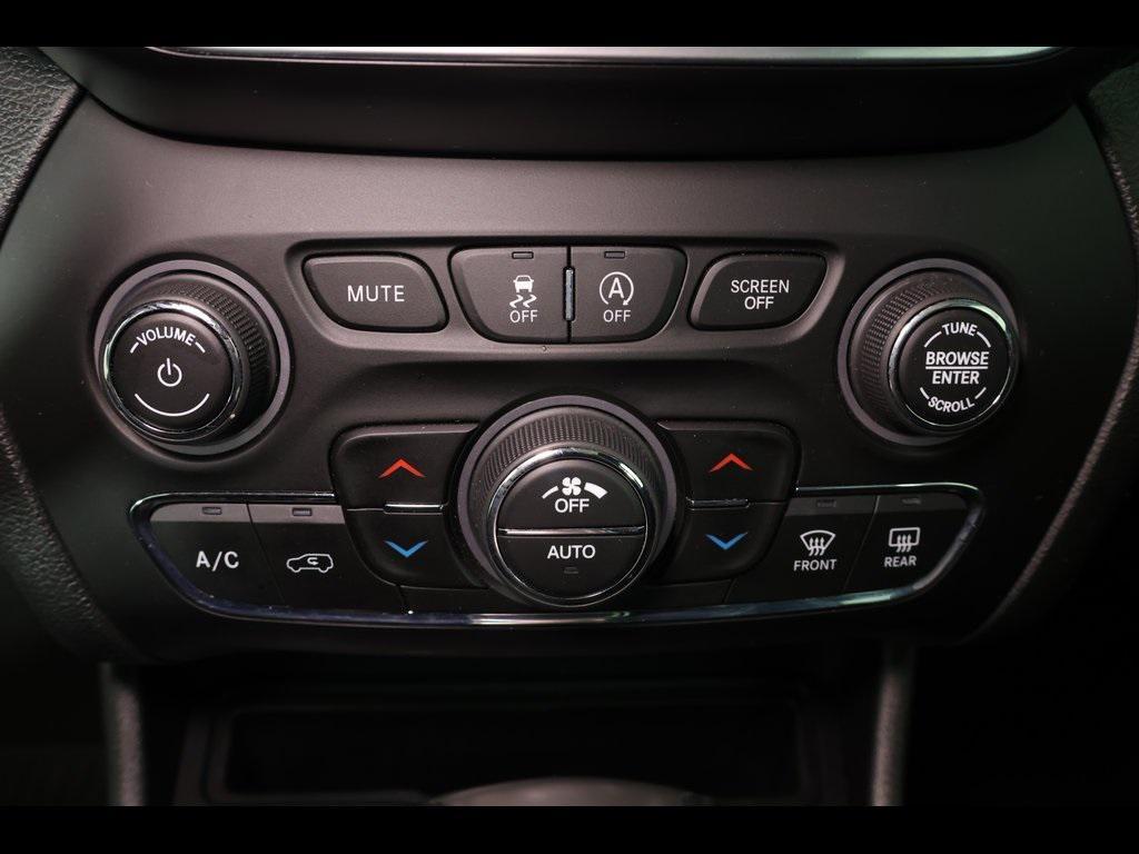 used 2021 Jeep Cherokee car, priced at $23,248