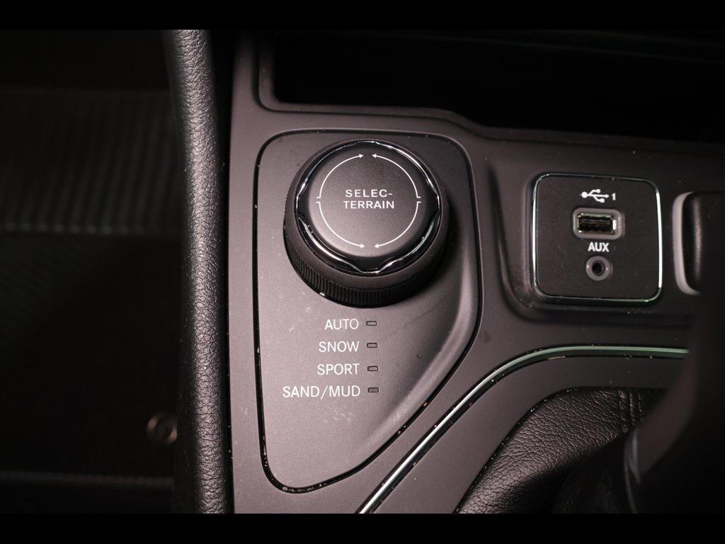 used 2021 Jeep Cherokee car, priced at $23,248