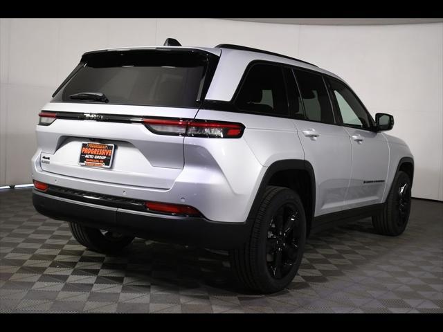 new 2025 Jeep Grand Cherokee car, priced at $44,675