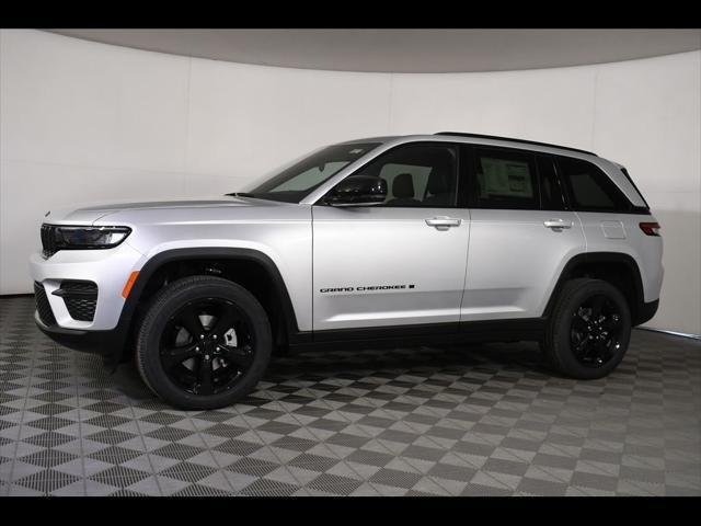 new 2025 Jeep Grand Cherokee car, priced at $42,999