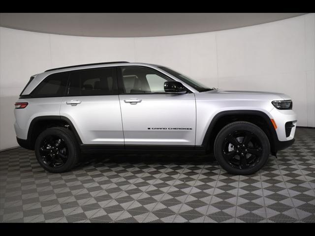 new 2025 Jeep Grand Cherokee car, priced at $41,175