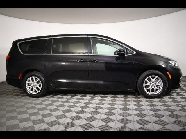 used 2024 Chrysler Pacifica car, priced at $33,838