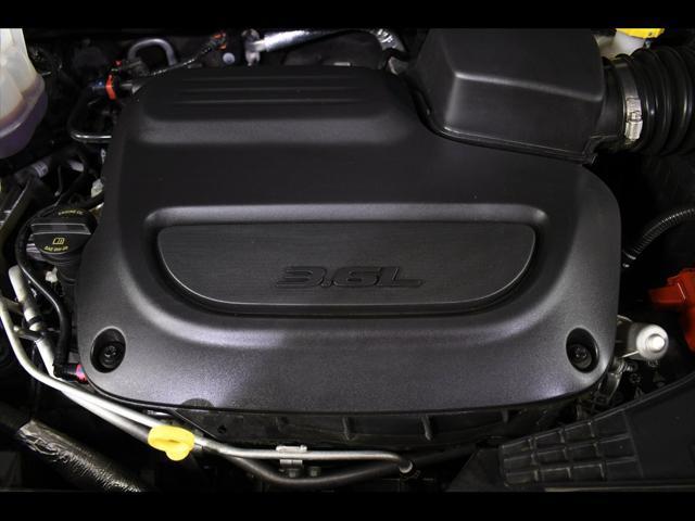 used 2024 Chrysler Pacifica car, priced at $33,838
