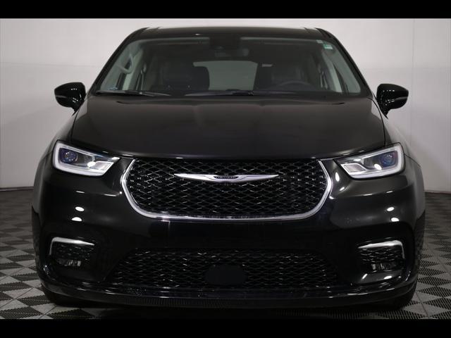 used 2024 Chrysler Pacifica car, priced at $33,838