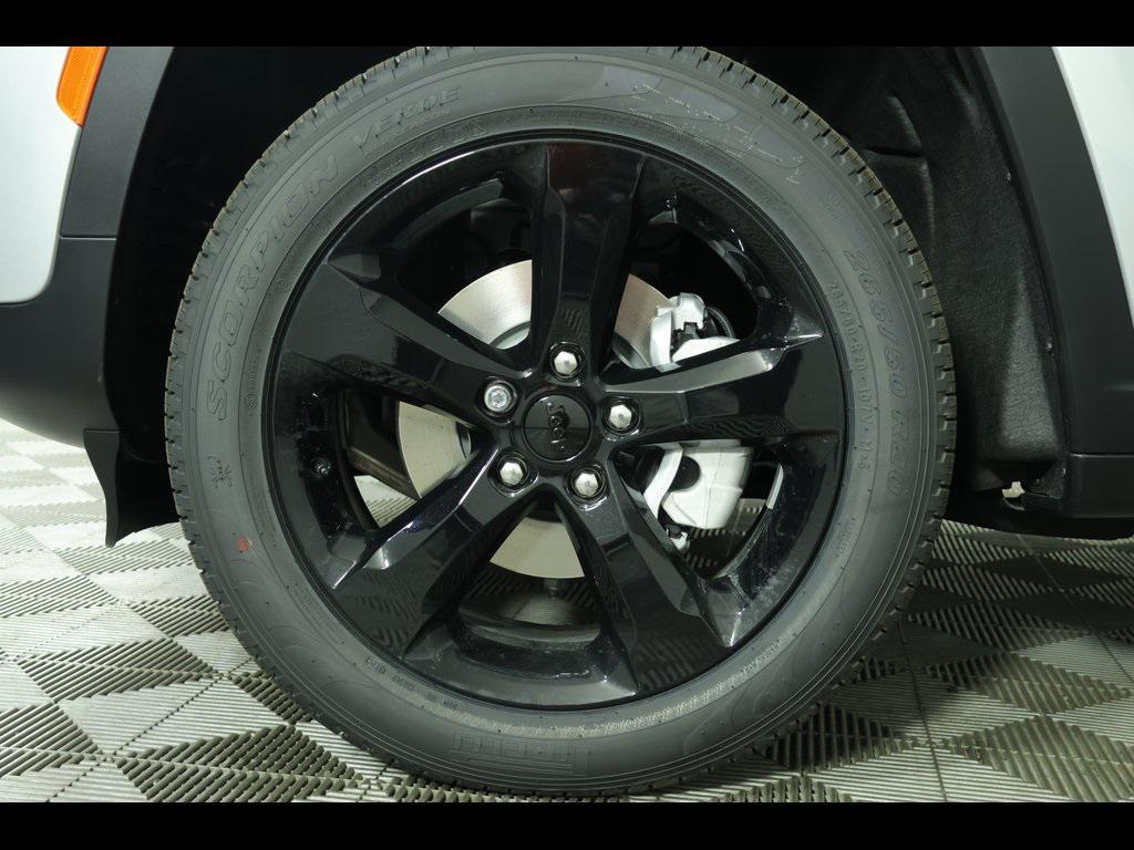 new 2025 Jeep Grand Cherokee car, priced at $48,510