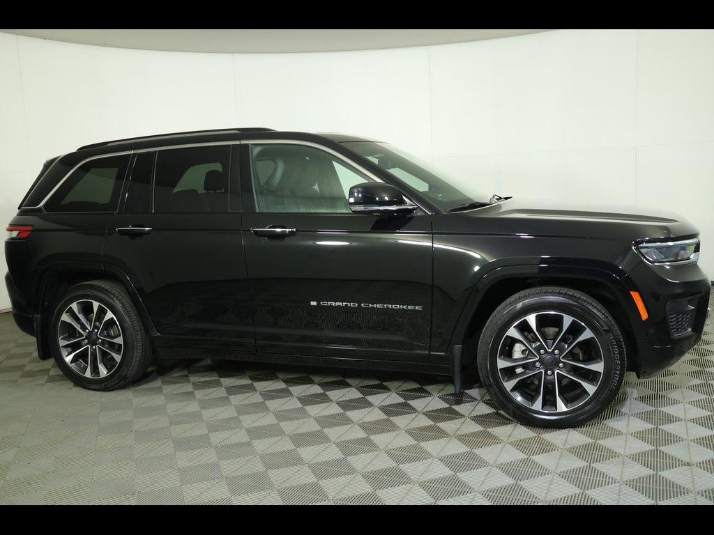 used 2022 Jeep Grand Cherokee car, priced at $39,652