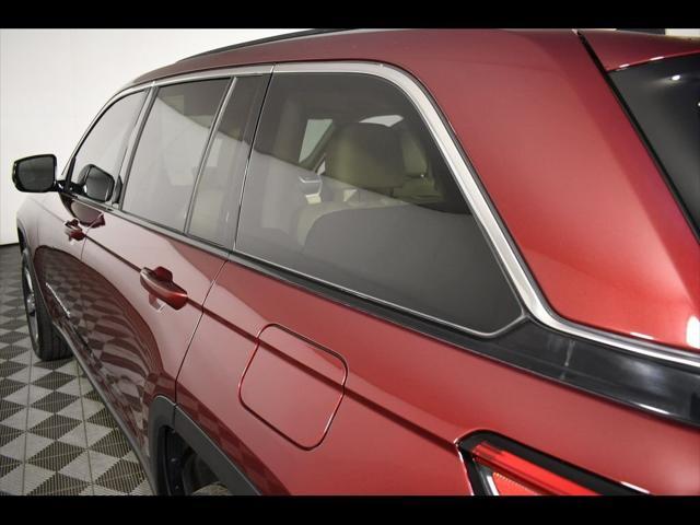 used 2022 Jeep Grand Cherokee car, priced at $35,635