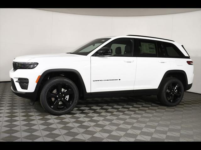 new 2025 Jeep Grand Cherokee car, priced at $43,999