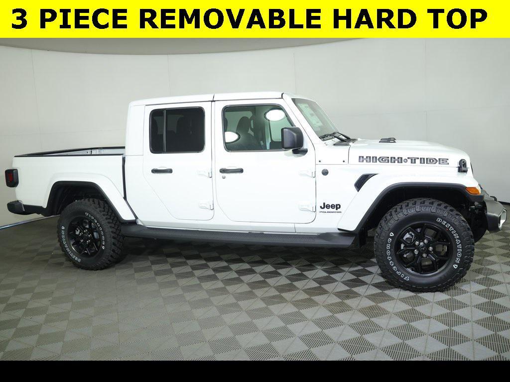 new 2025 Jeep Gladiator car, priced at $37,999