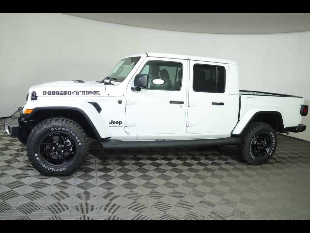 new 2025 Jeep Gladiator car, priced at $37,999