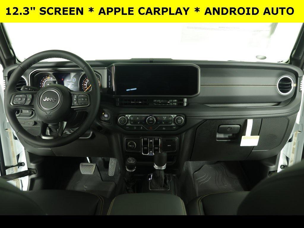new 2025 Jeep Gladiator car, priced at $37,999