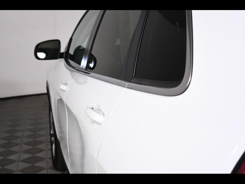 used 2021 Jeep Cherokee car, priced at $18,800