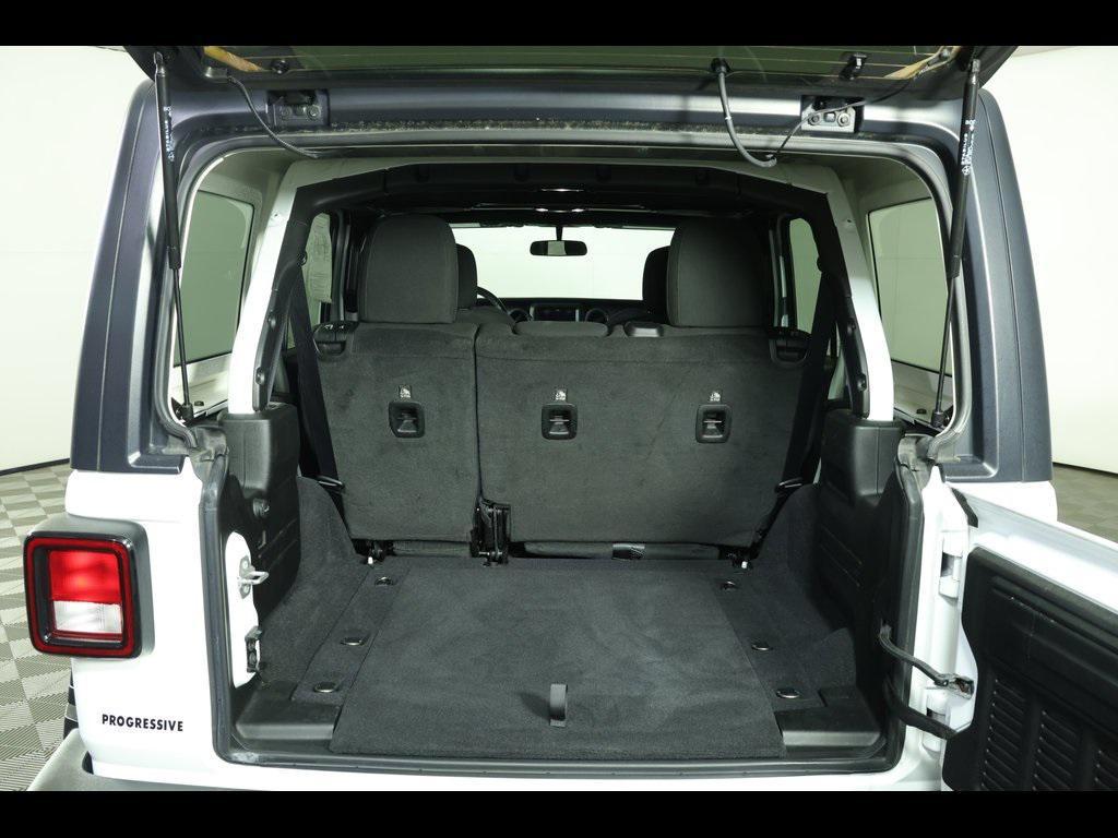 used 2022 Jeep Wrangler Unlimited car, priced at $27,208