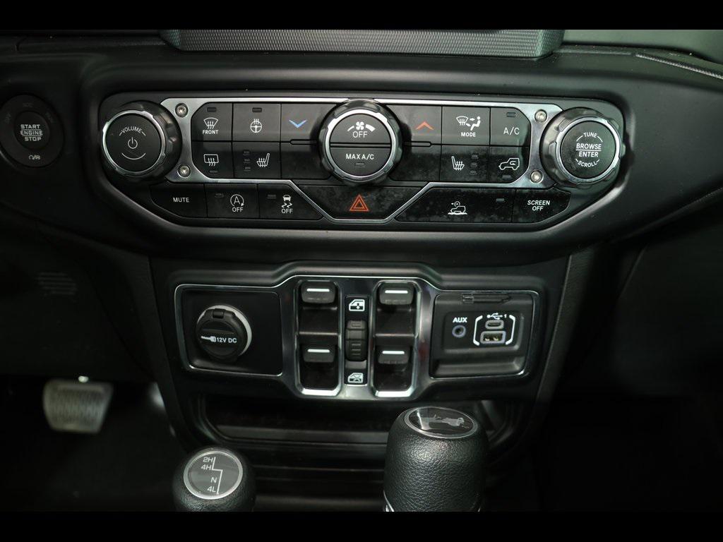 used 2022 Jeep Wrangler Unlimited car, priced at $27,208