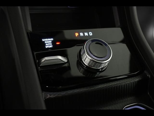 new 2025 Jeep Grand Cherokee car, priced at $53,185