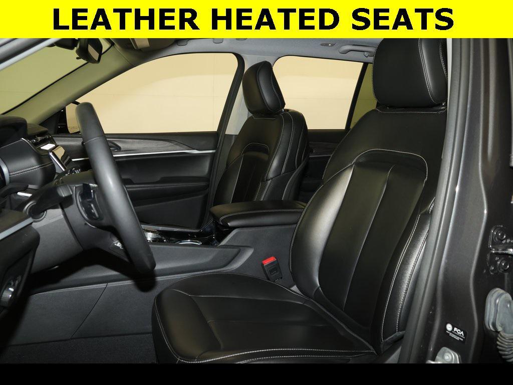 used 2023 Jeep Grand Cherokee car, priced at $35,992