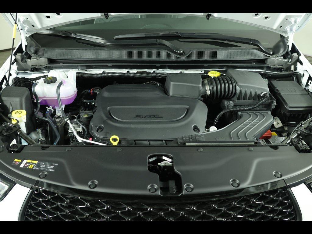 new 2026 Chrysler Pacifica car, priced at $59,695