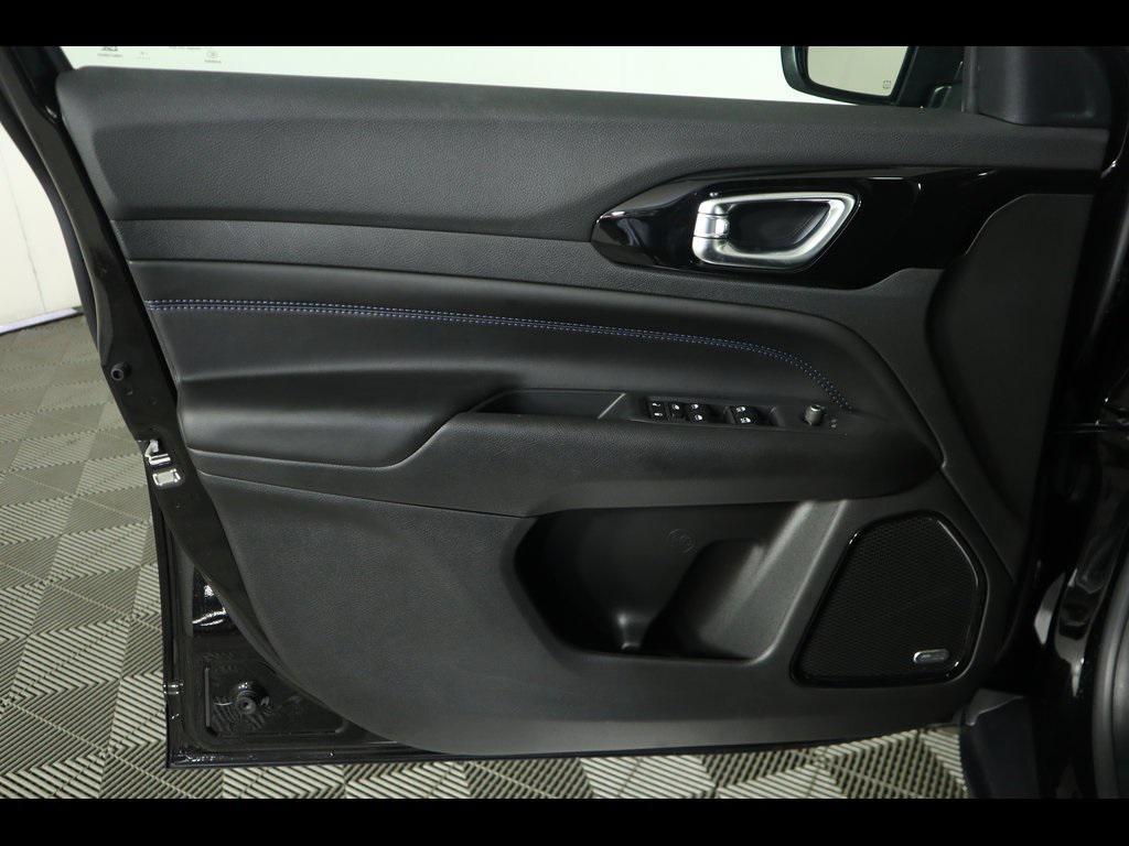 new 2025 Jeep Compass car, priced at $36,105