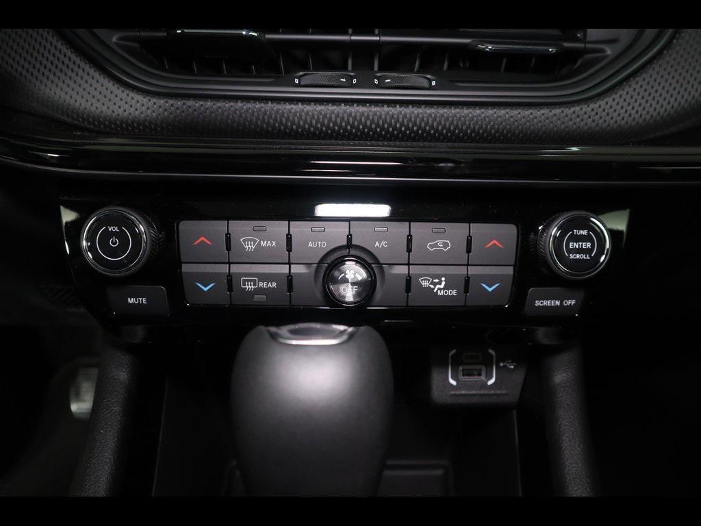new 2025 Jeep Compass car, priced at $32,999