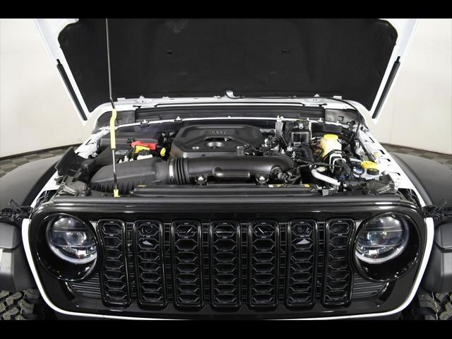 new 2025 Jeep Wrangler car, priced at $47,999