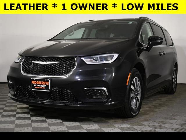 used 2021 Chrysler Pacifica car, priced at $27,989