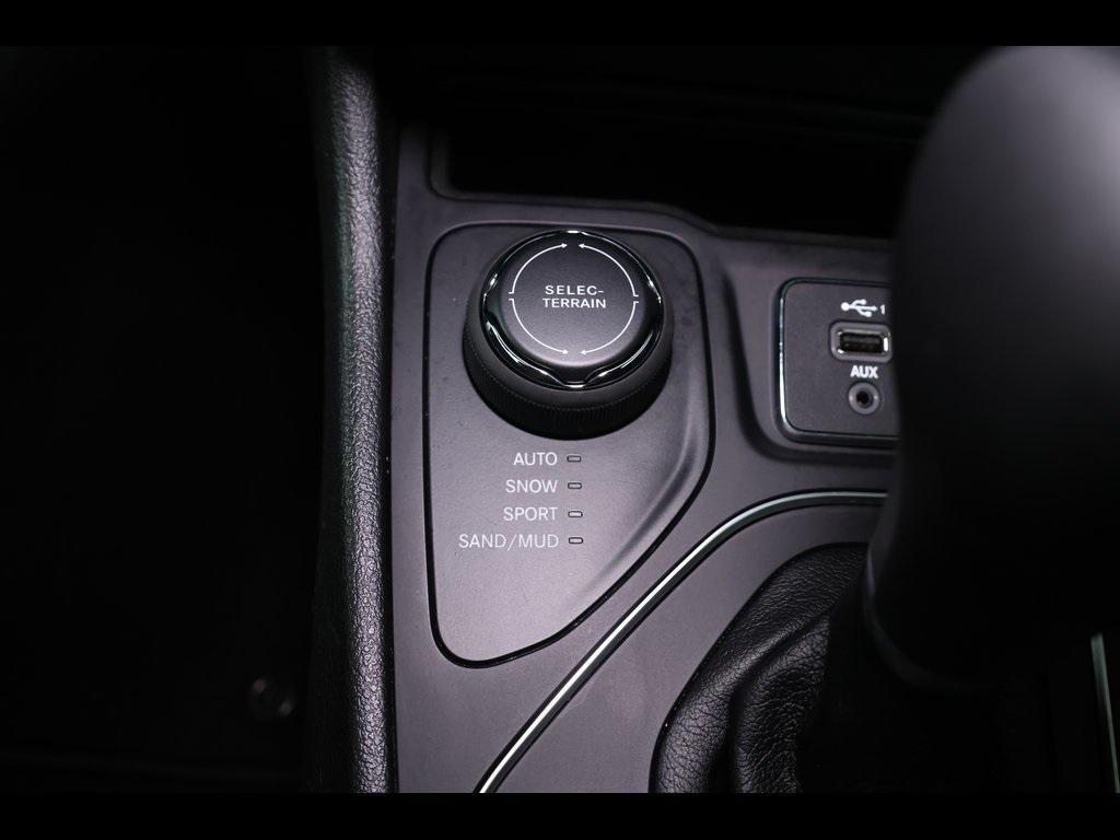 used 2021 Jeep Cherokee car, priced at $21,710