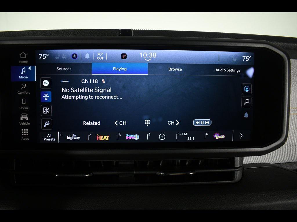 new 2025 Jeep Gladiator car, priced at $45,635